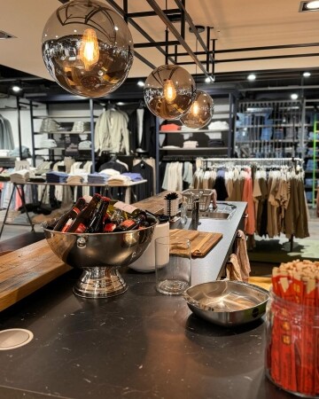 img MORGEN 29 MAART | JEANS EN SUSHI EVENT IN DETO AXEL
-BUY 2 JEA...